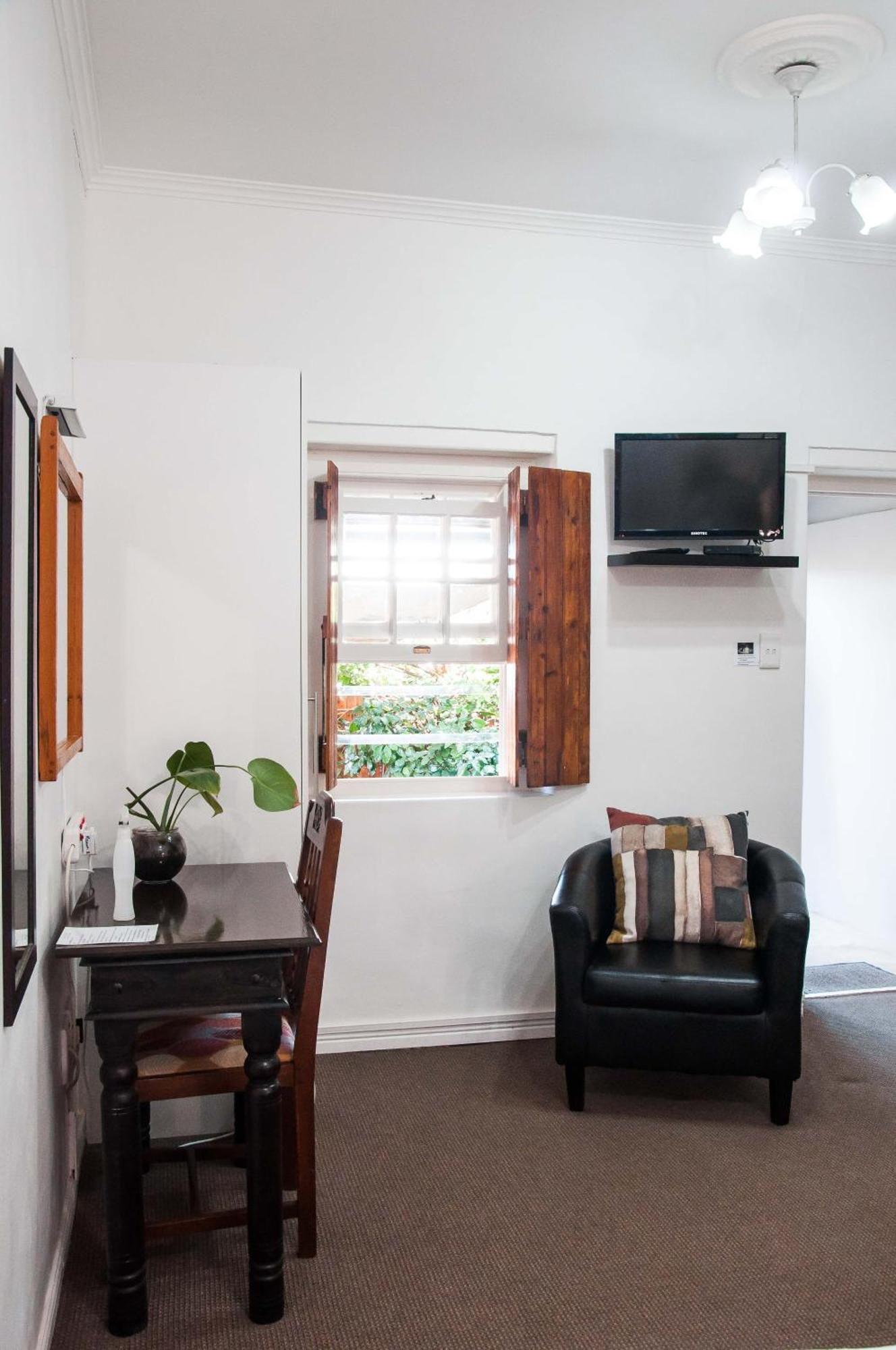 6 On Kloof Guest House Bredasdorp Ngoại thất bức ảnh